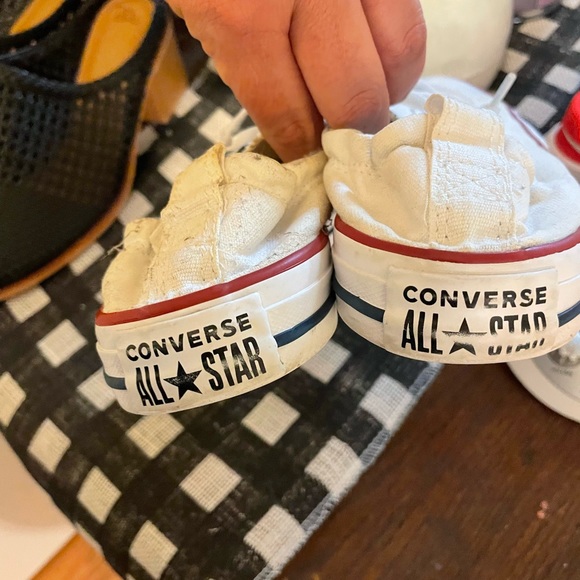 Converse - Picture 3 of 3